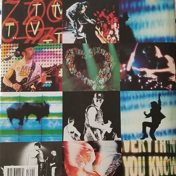 U2 SHOW The Book - Picture 2 of 10